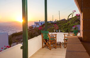 Pahivouni Studios & Suites