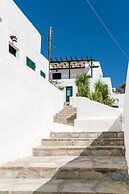 Pahivouni Studios & Suites