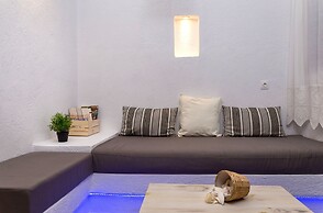 Pahivouni Studios & Suites