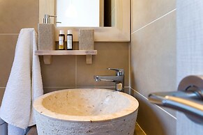 Pahivouni Studios & Suites