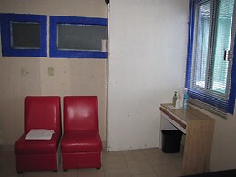 Guest Green - Adults Only - Hostel