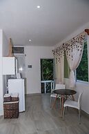 Ocean Zen Suites on 5th Avenue - Adults Only