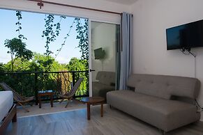 Ocean Zen Suites on 5th Avenue - Adults Only