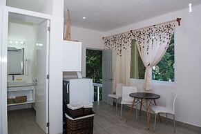 Ocean Zen Suites on 5th Avenue - Adults Only