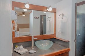 Boca Olas Resort Villas