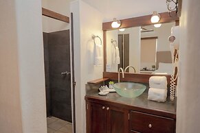 Boca Olas Resort Villas