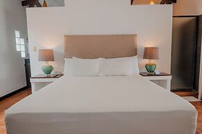 Boca Olas Resort Villas