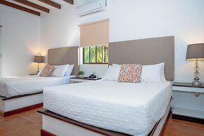 Boca Olas Resort Villas