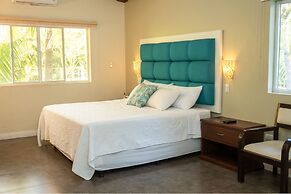 Boca Olas Resort Villas