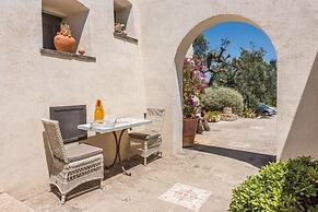 Tia Maria Country Inn