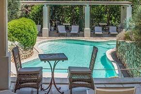 Tia Maria Country Inn