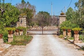 Tia Maria Country Inn