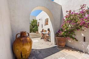 Tia Maria Country Inn