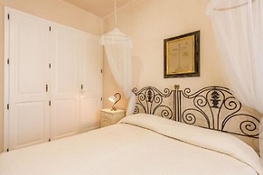 Tia Maria Country Inn