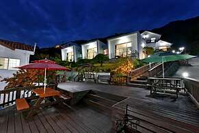 Namhae Bluemare Pension
