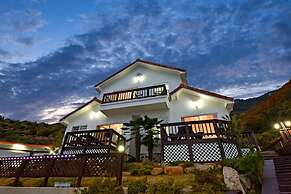 Namhae Bluemare Pension