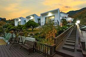 Namhae Bluemare Pension