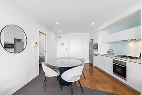 The Oracle Resort Broadbeach - GCLR