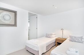 The Oracle Resort Broadbeach - GCLR