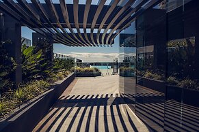The Oracle Resort Broadbeach - GCLR