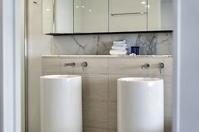 The Oracle Resort Broadbeach - GCLR