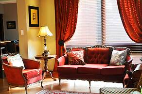 Candlewoods Guesthouse