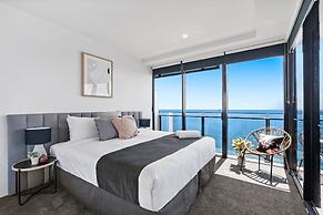 Circle on Cavill Surfers Paradise - GCLR