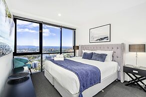 Circle on Cavill Surfers Paradise - GCLR