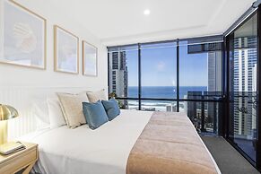Circle on Cavill Surfers Paradise - GCLR
