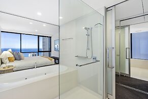 Circle on Cavill Surfers Paradise - GCLR