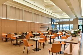 Holiday Inn Taoyuan Airport by IHG