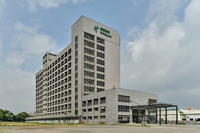Holiday Inn Taoyuan Airport by IHG