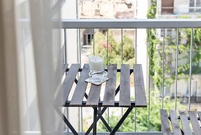 Syntagma Square Apartments by Livin Urbban