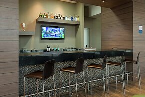 Hampton by Hilton Bogota Airport