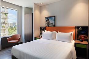 Hampton by Hilton Bogota Airport