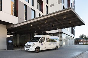 Hampton by Hilton Bogota Airport