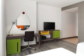 Hampton by Hilton Bogota Airport