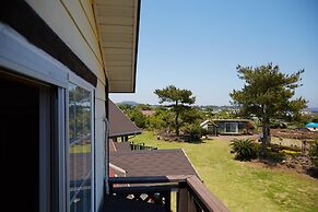 Fragrant Tree Pension