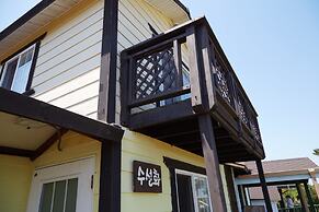 Fragrant Tree Pension