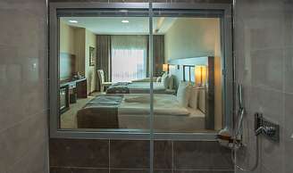 Mitannia Regency Hotel