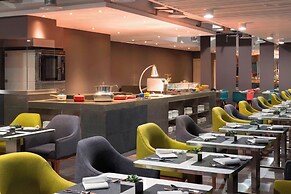 Aloft Jakarta Wahid Hasyim