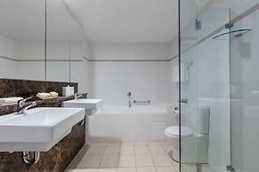 Meriton Suites World Tower, Sydney