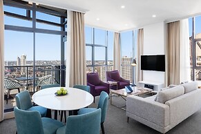 Meriton Suites Pitt Street, Sydney