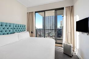 Meriton Suites Pitt Street, Sydney