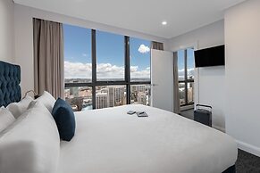 Meriton Suites Pitt Street, Sydney