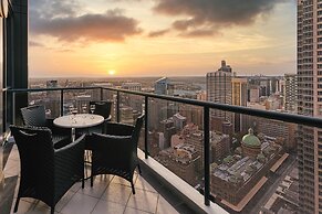 Meriton Suites Pitt Street, Sydney