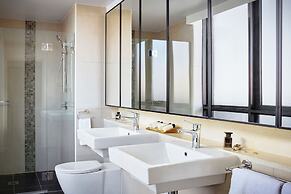Meriton Suites Pitt Street, Sydney