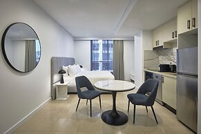 Meriton Suites Pitt Street, Sydney