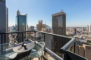 Meriton Suites Pitt Street, Sydney