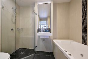 Meriton Suites Pitt Street, Sydney